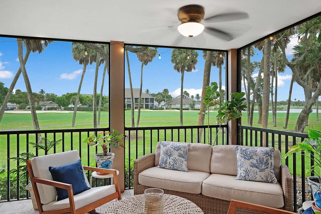 Photo of 269 NE Edgewater Drive, Stuart, FL 34996 (MLS # B26068753)