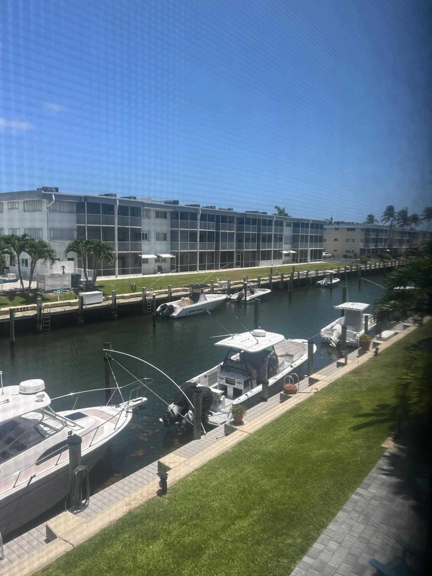 121 Wettaw Lane 214, North Palm Beach FL 33408