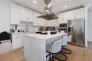 SAILBOAT BEND - Residential