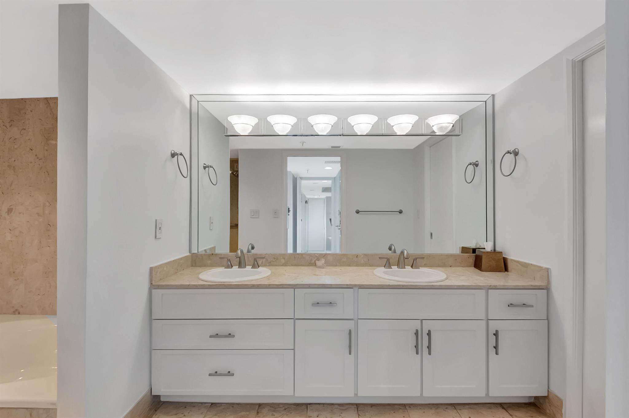 Laurel Oaks - Residential