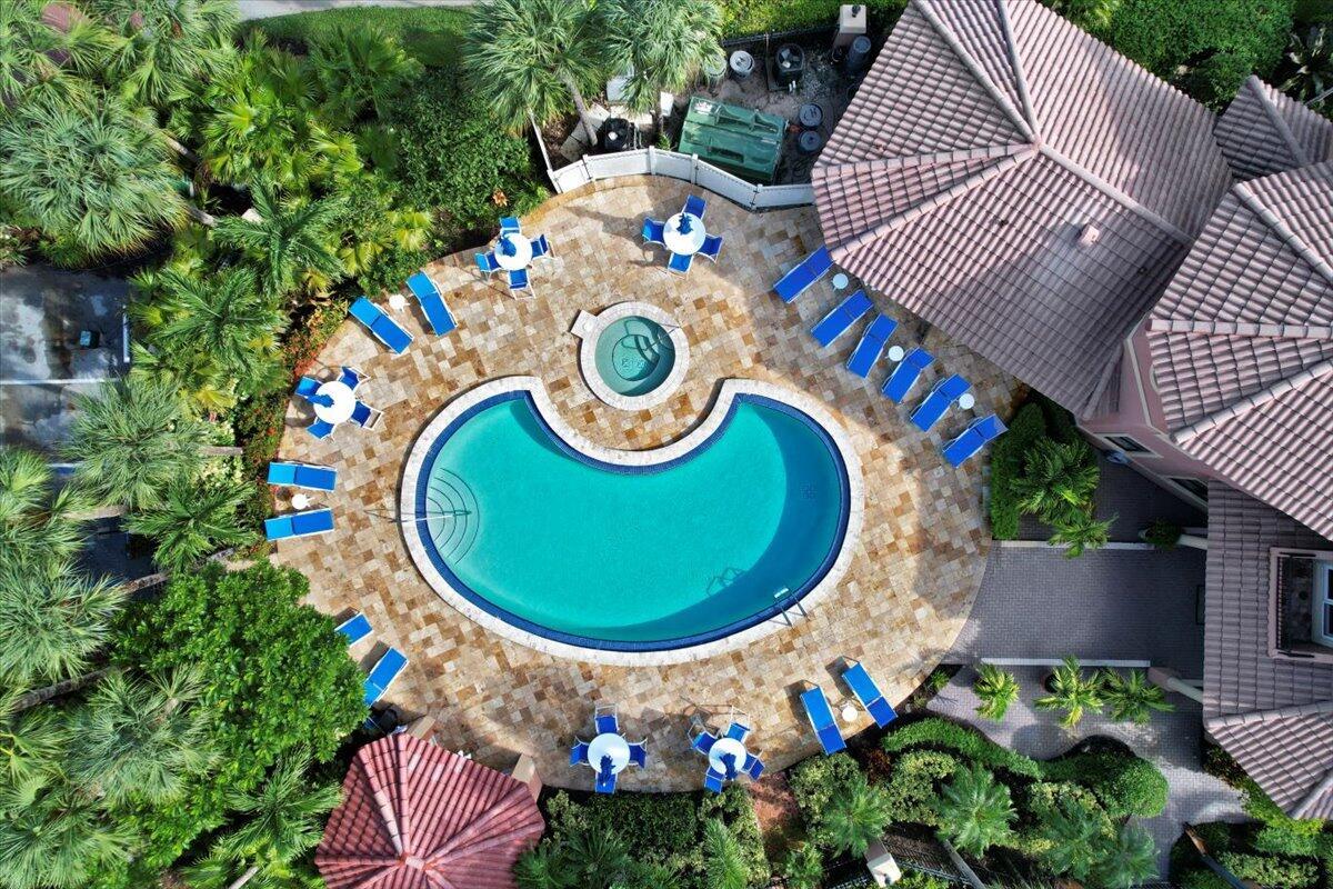 UNO LAGO - Residential Lease