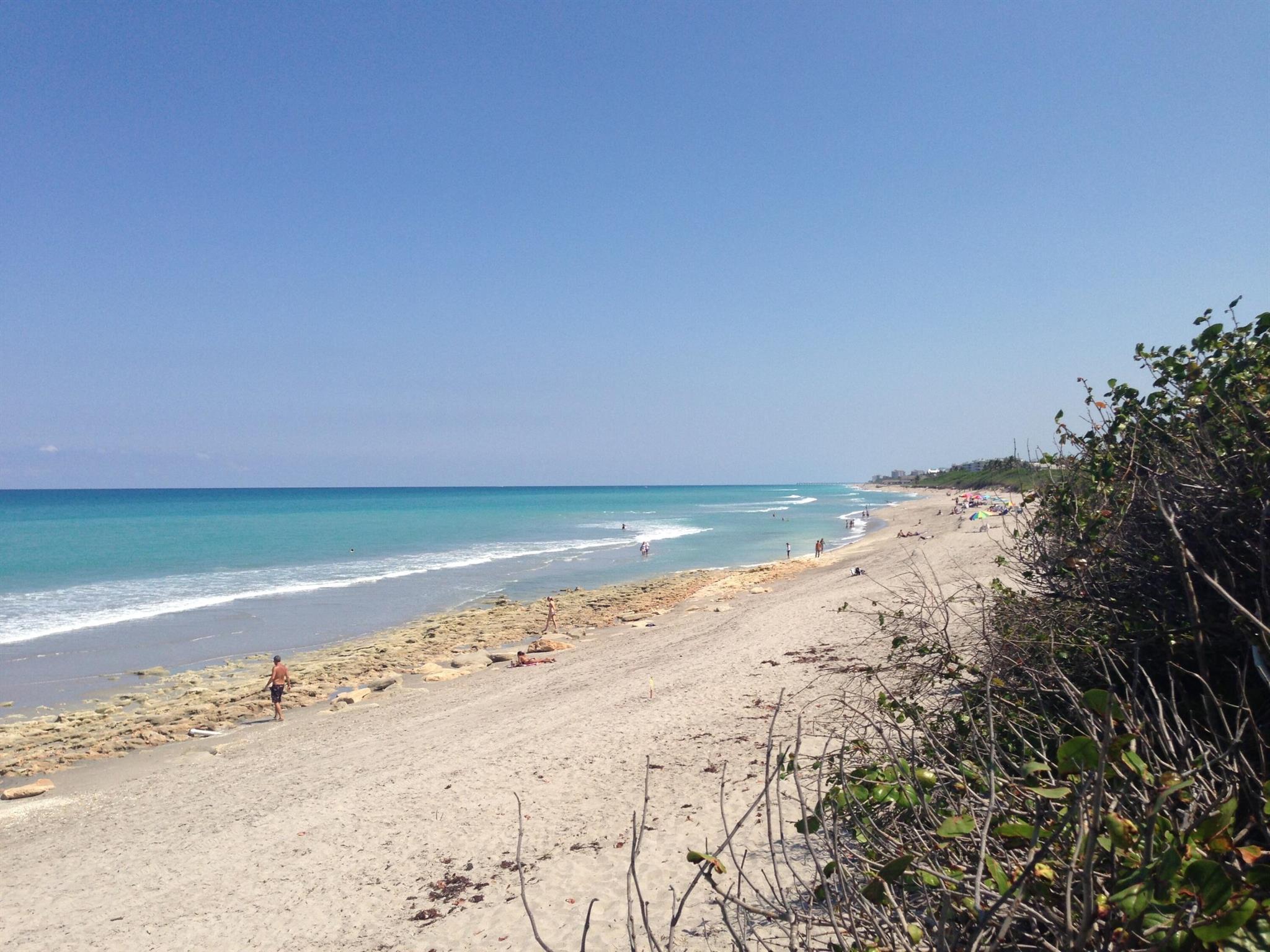 UNO LAGO - Residential Lease