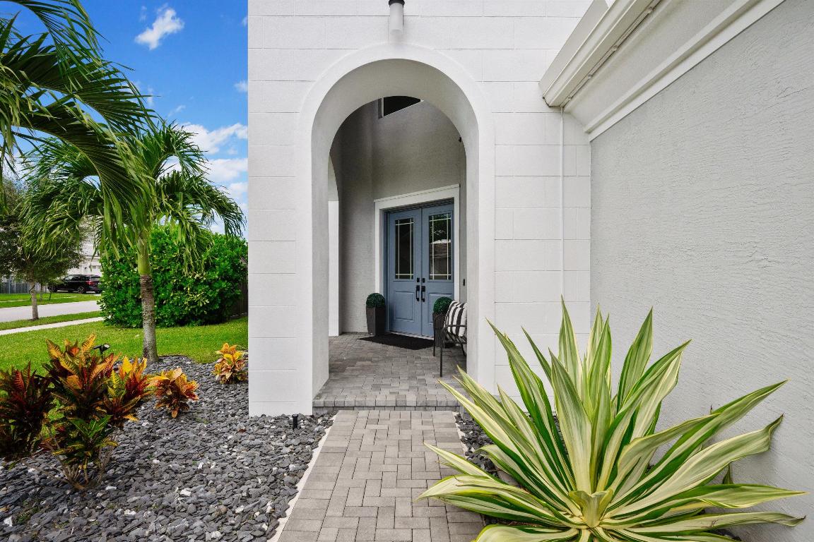 GROVES OF WESTLAKE - Residential