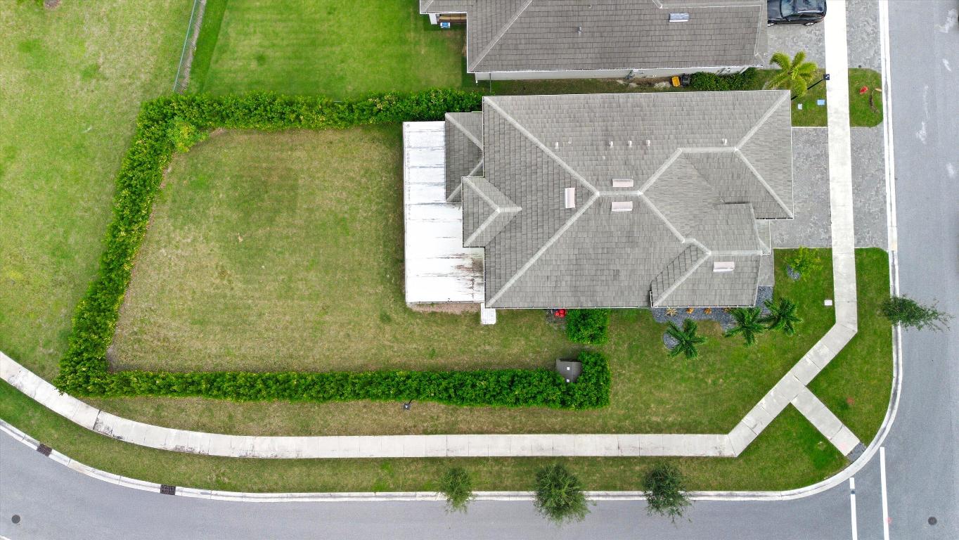 GROVES OF WESTLAKE - Residential