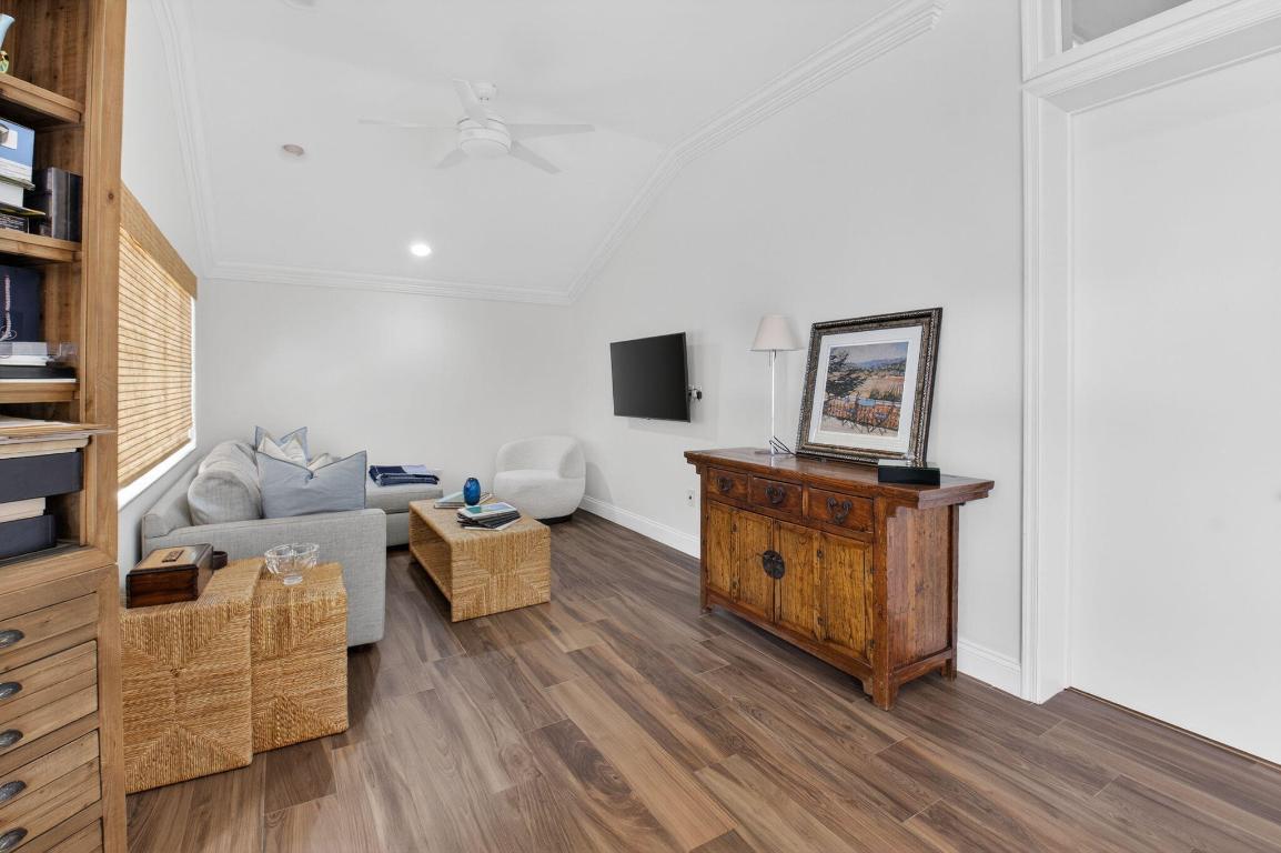 OAK RUN - Residential