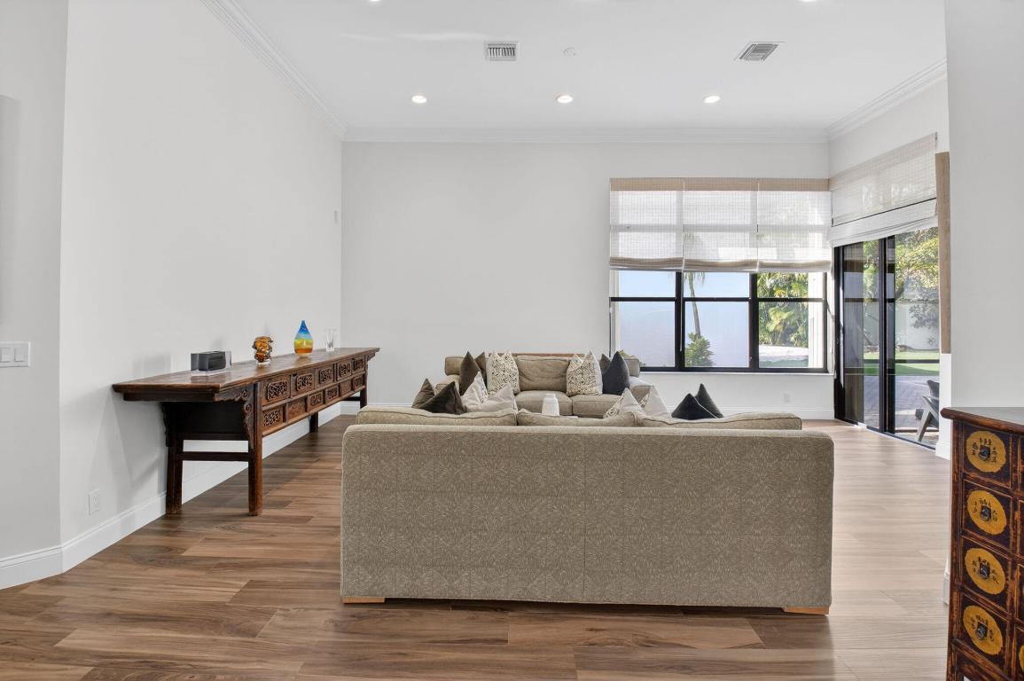 OAK RUN - Residential