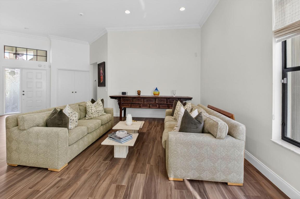 OAK RUN - Residential