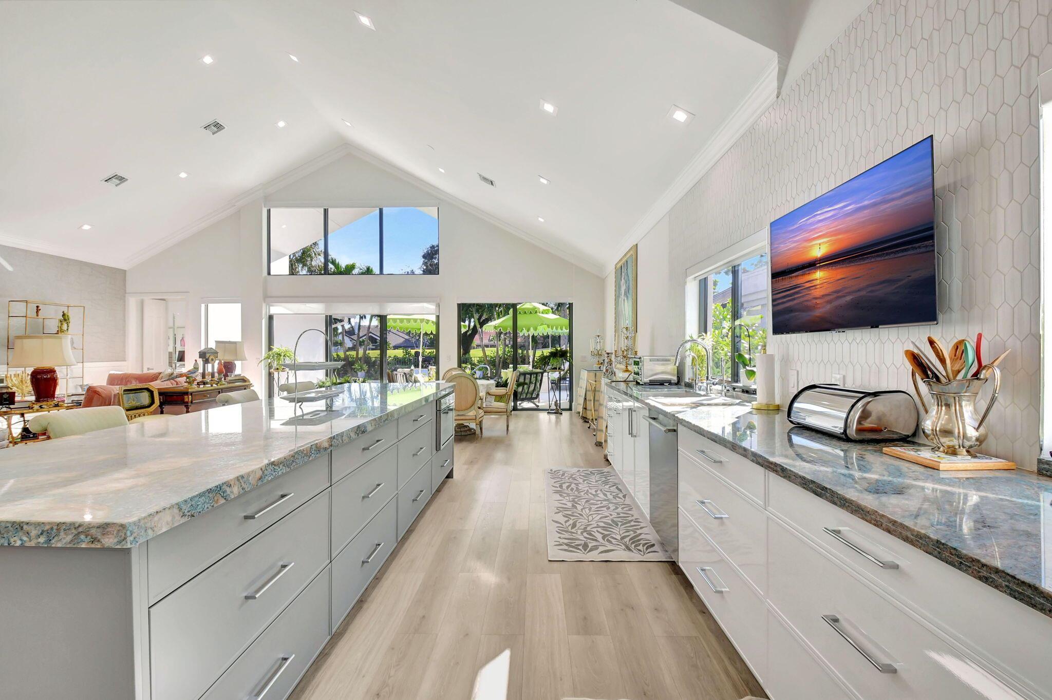 ST ANDREWS COUNTRY CLUB - Residential