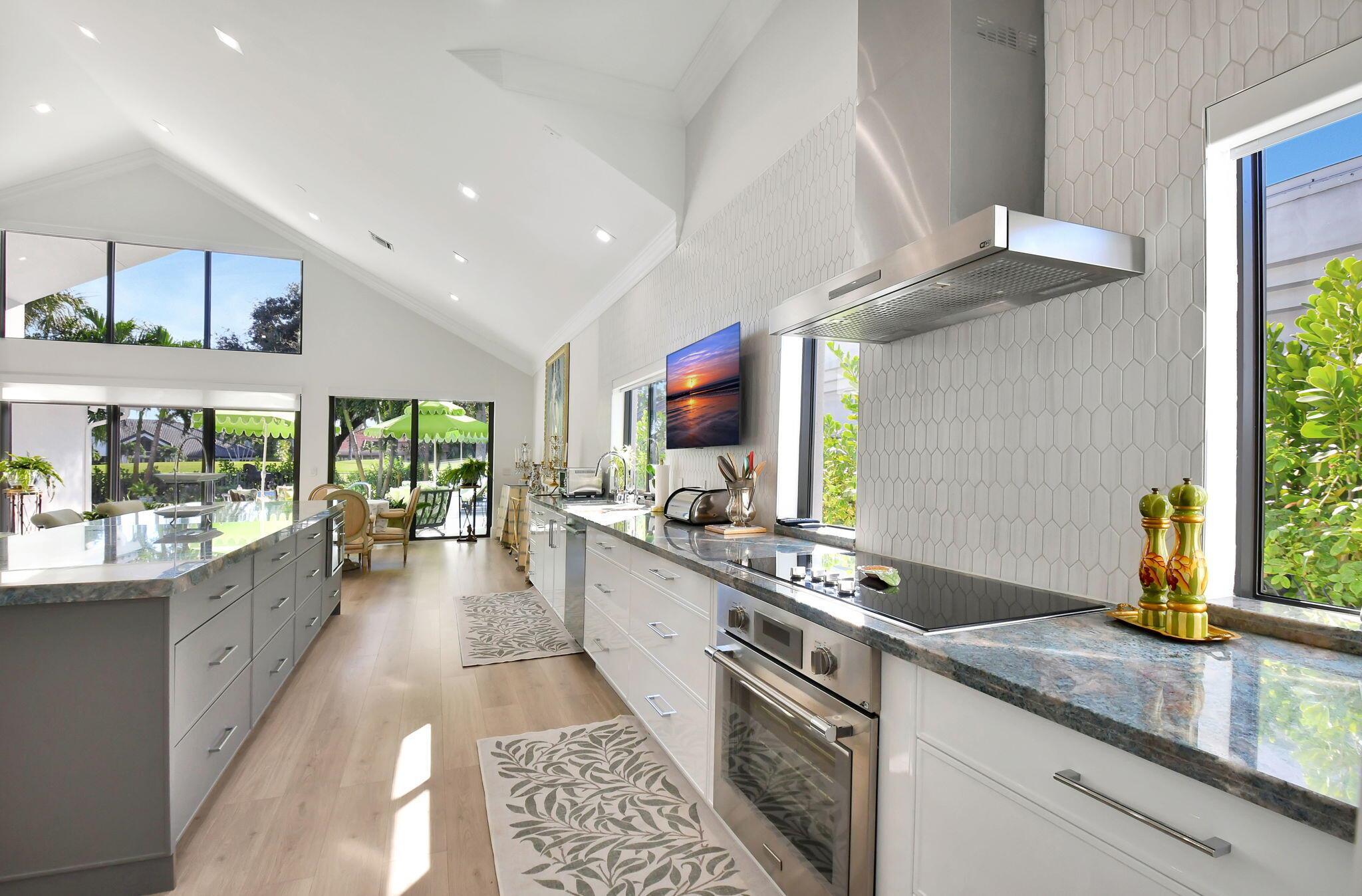 ST ANDREWS COUNTRY CLUB - Residential