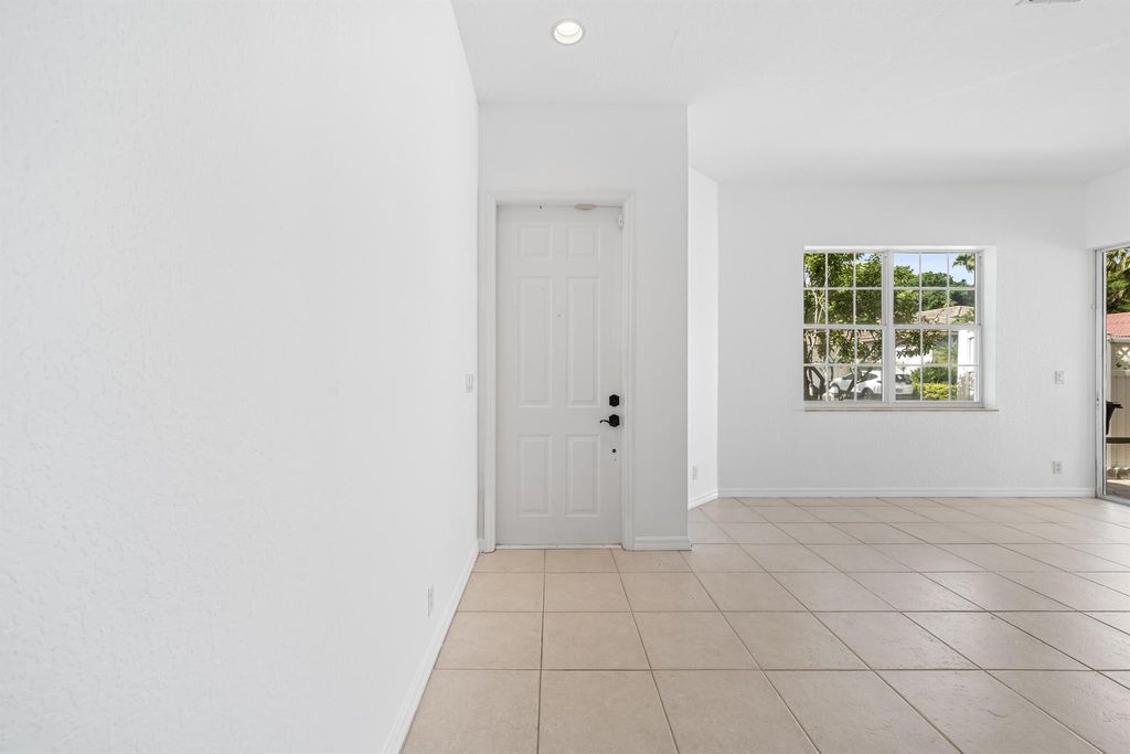 Photo of 5554 Boynton Gardens Drive, Boynton Beach, FL 33437 (MLS # R11133560)
