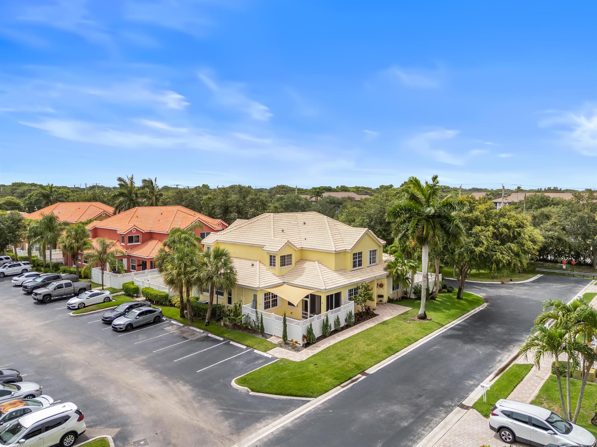 BOYNTON GARDENS - Residential