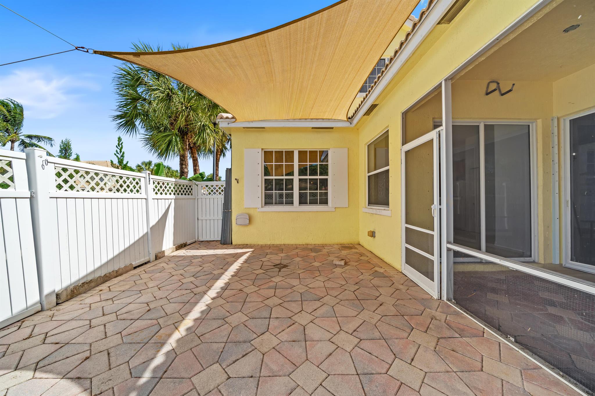 BOYNTON GARDENS - Residential