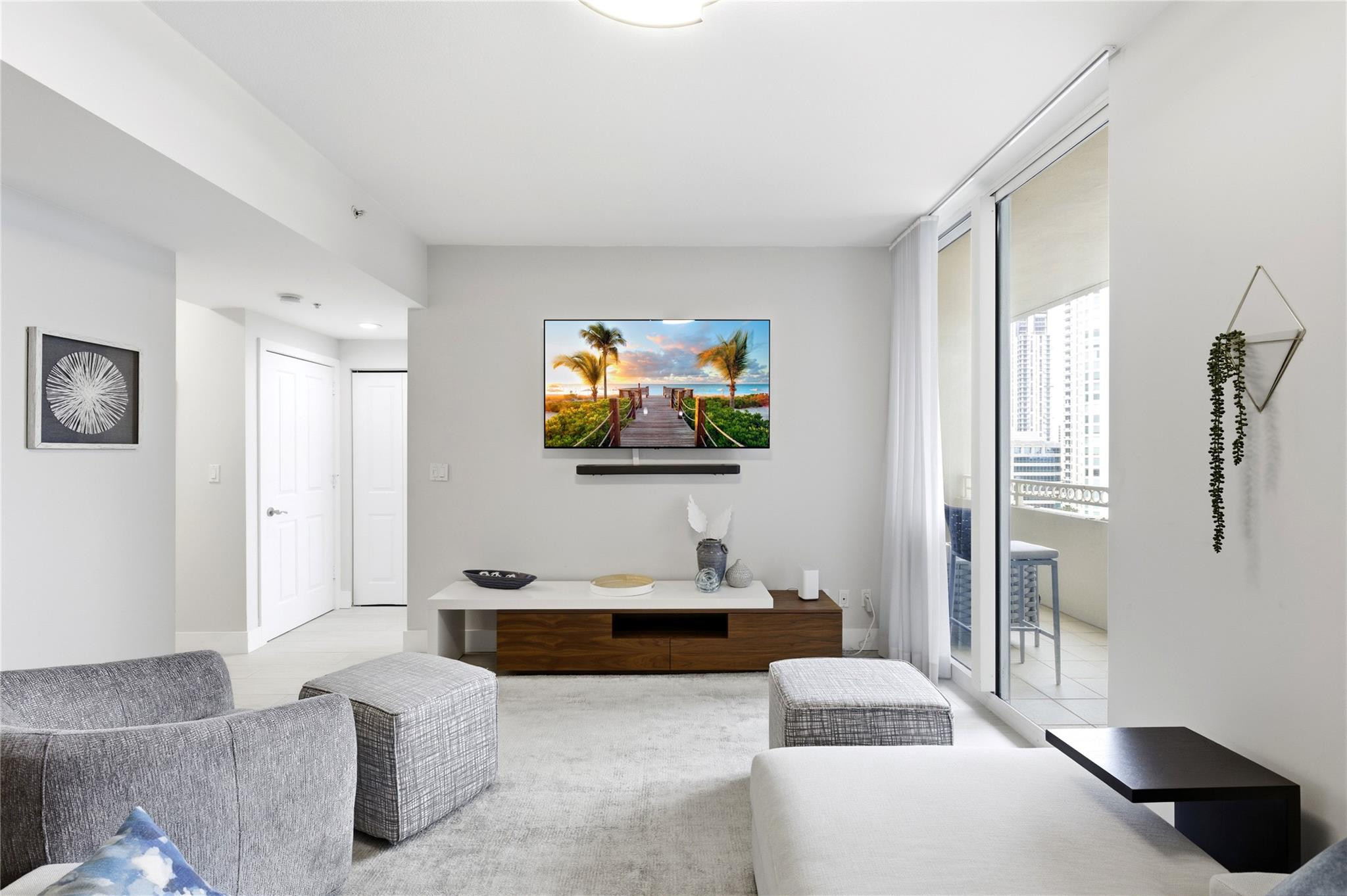 511 SE 5th Avenue 1719