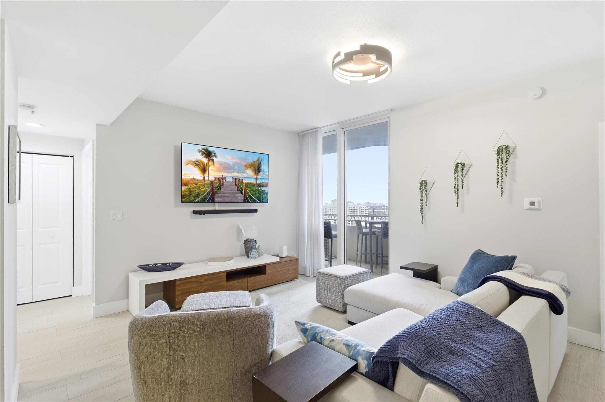 511 SE 5th Avenue 1719