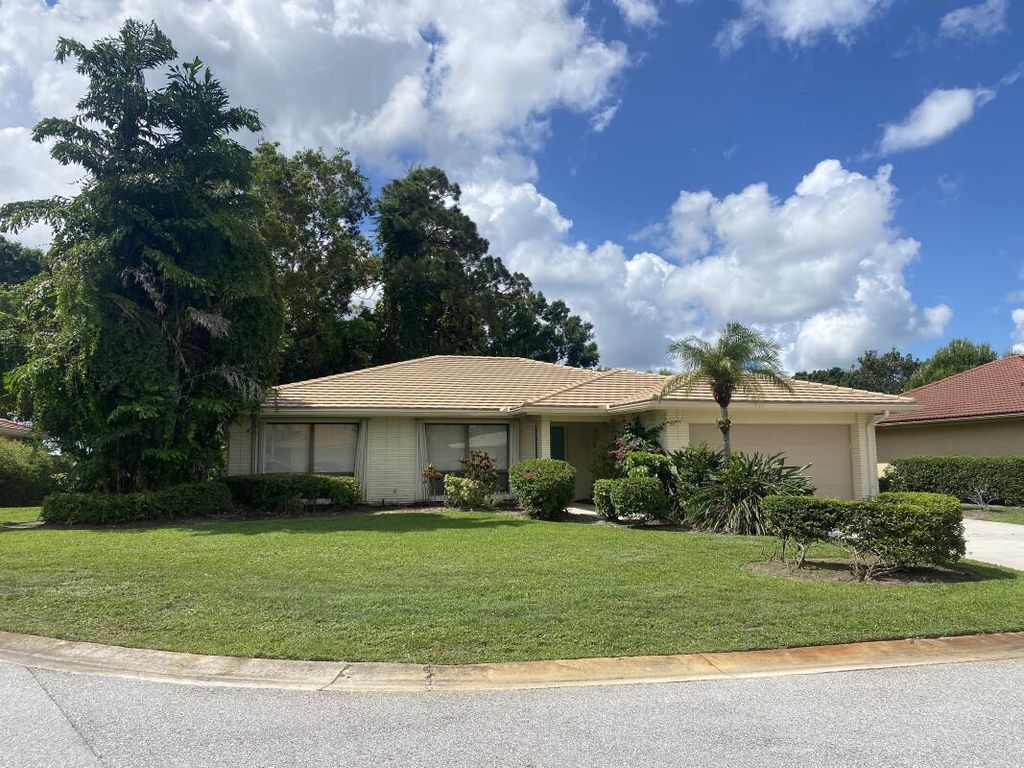 Photo of 2017 SW Heronwood Road, Palm City, FL 34990 (MLS # R11109104)