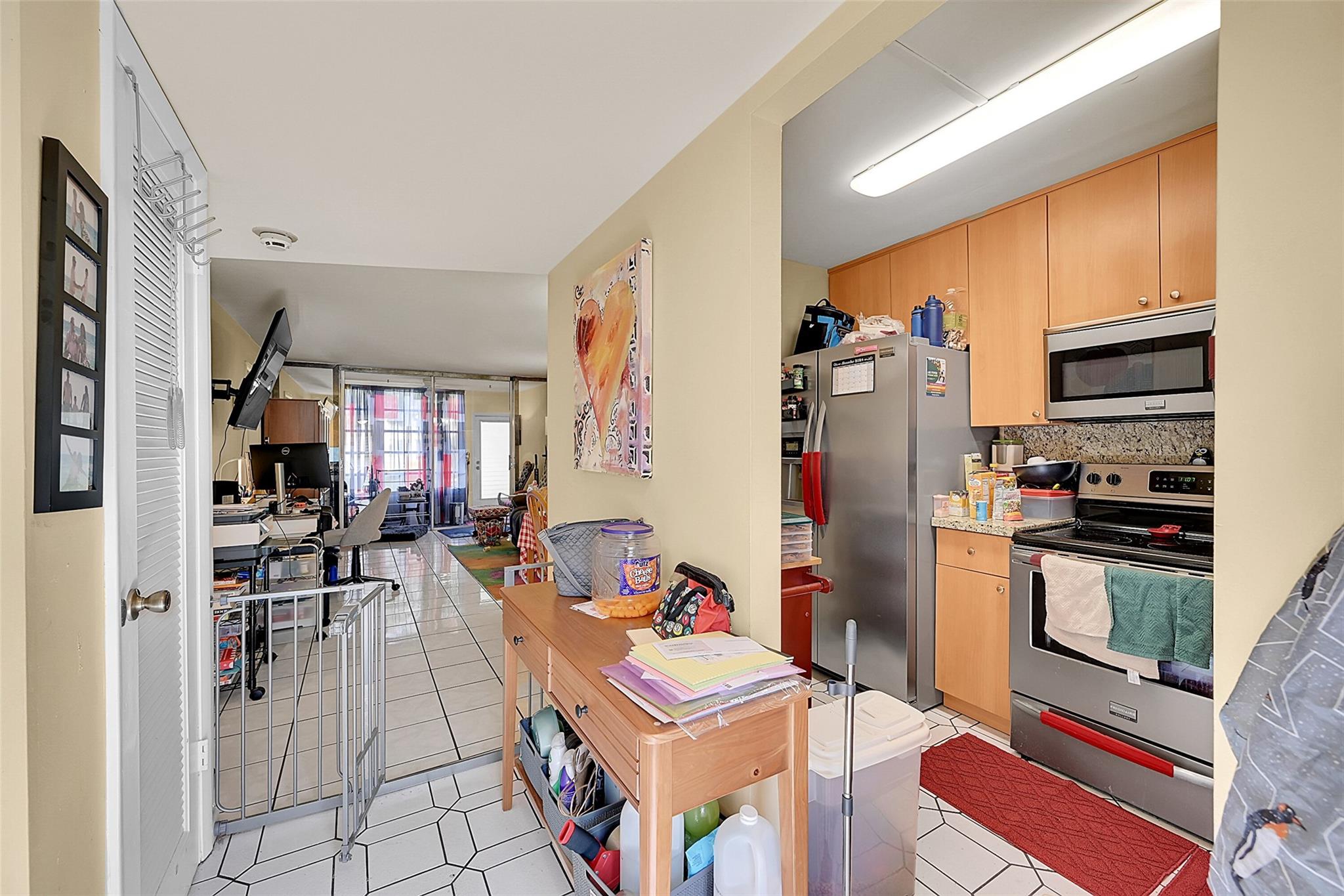 Sunrise Lakes - Residential