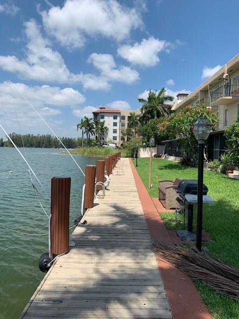 Club House Cove Condo - Residential