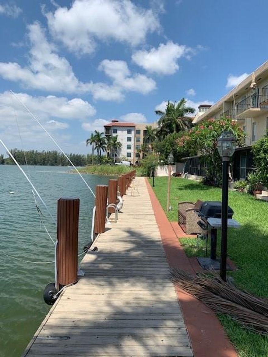 Beautiful lakefront remodeled one bedroom one bath unit. Completely remodeled kitchen and bath. New flooring and freshly painted. New water heater. Personal storage unit. Free dockage for small boat or jet ski. Enjoy boating, skiing or fishing. Don't miss this one -- it won't last!
