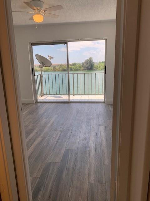 Club House Cove Condo - Residential