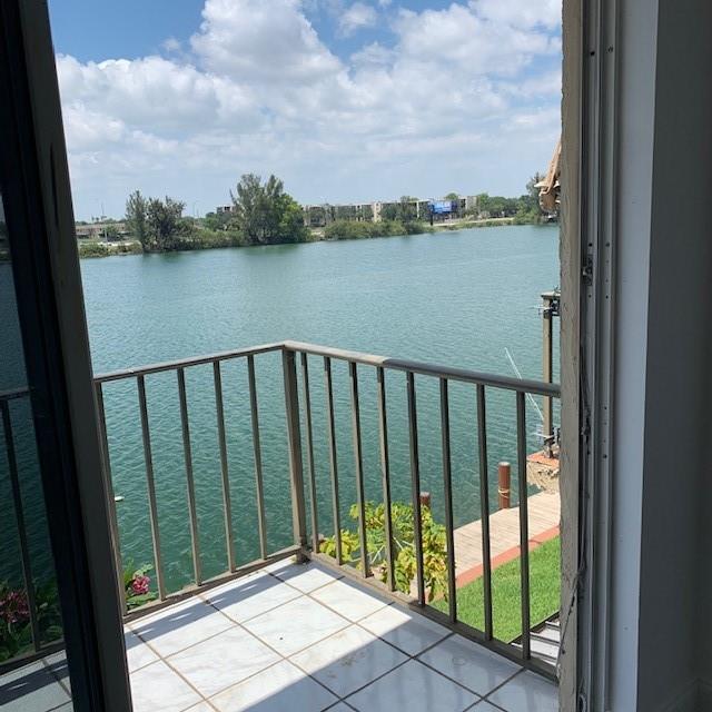 Club House Cove Condo - Residential