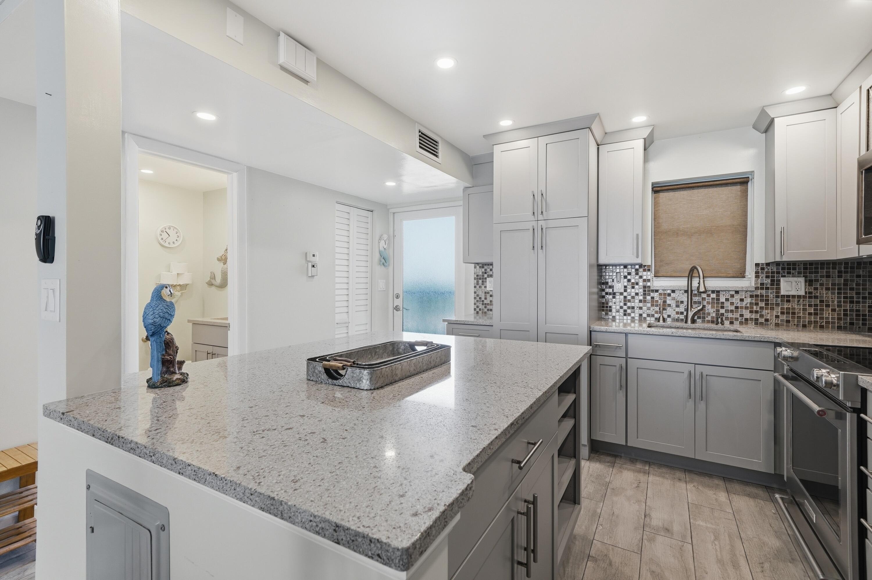EDGEWATER BEACH TOWERS CONDO - Residential