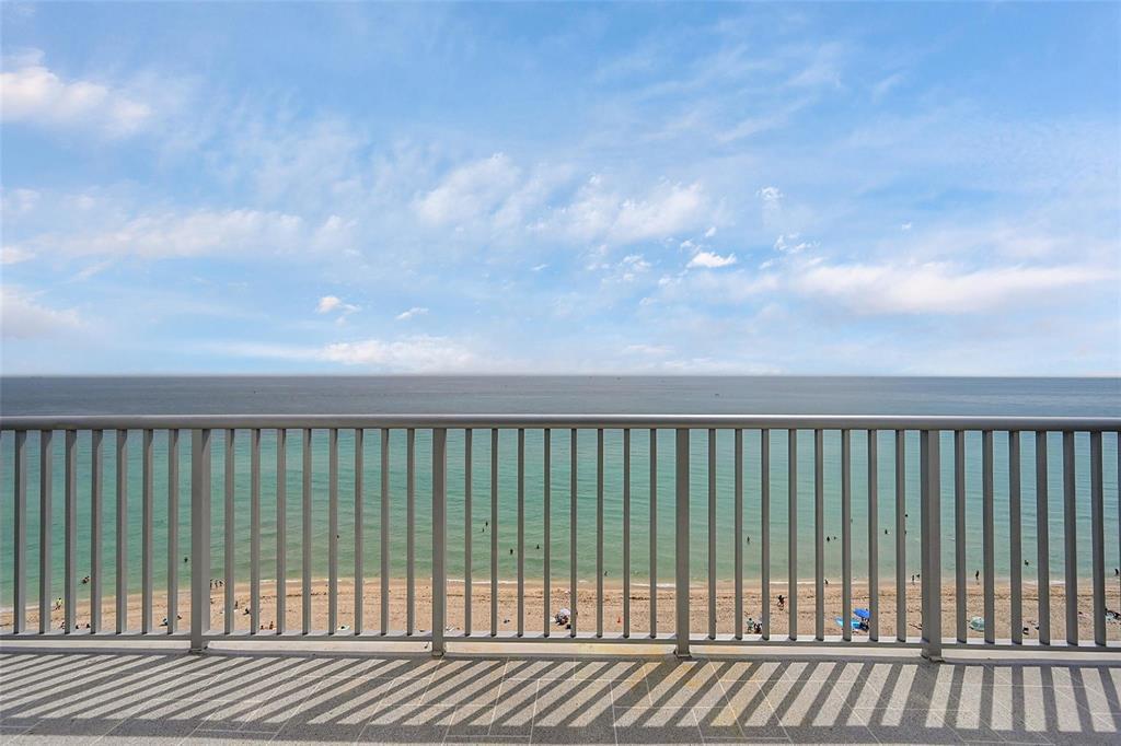 EDGEWATER BEACH TOWERS CONDO - Residential