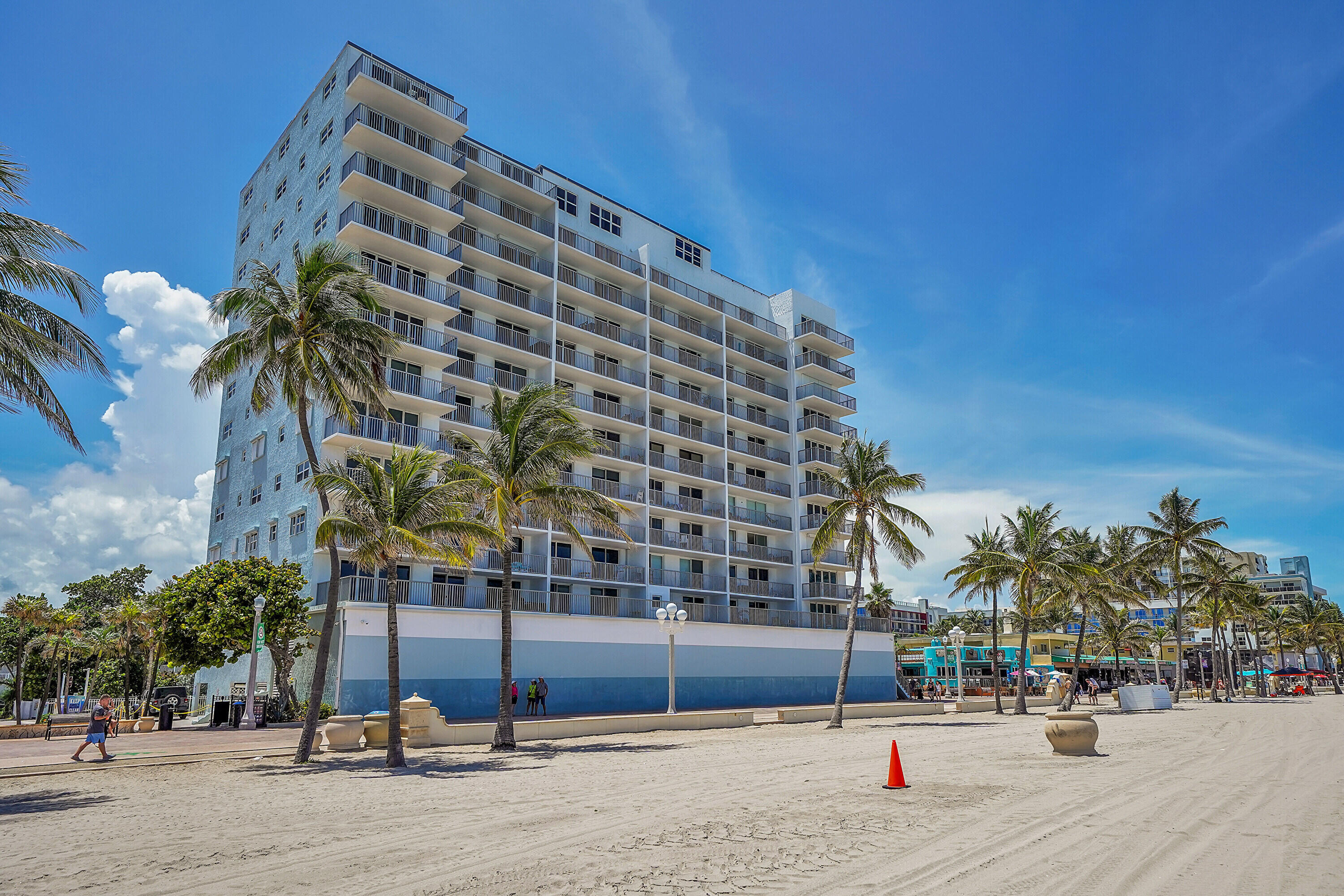 EDGEWATER BEACH TOWERS CONDO - Residential