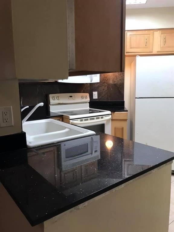 Lake Pointe Condo - Residential Lease