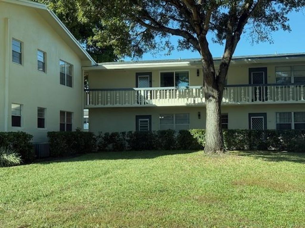 Photo of 678 Durham Y #678, Deerfield Beach, FL 33442 (MLS # F10481871)