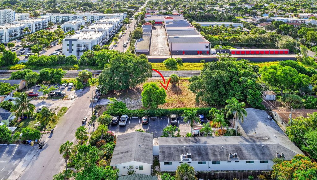 Photo of 1201 16th Avenue N, Lake Worth Beach, FL 33460 (MLS # R11115567)