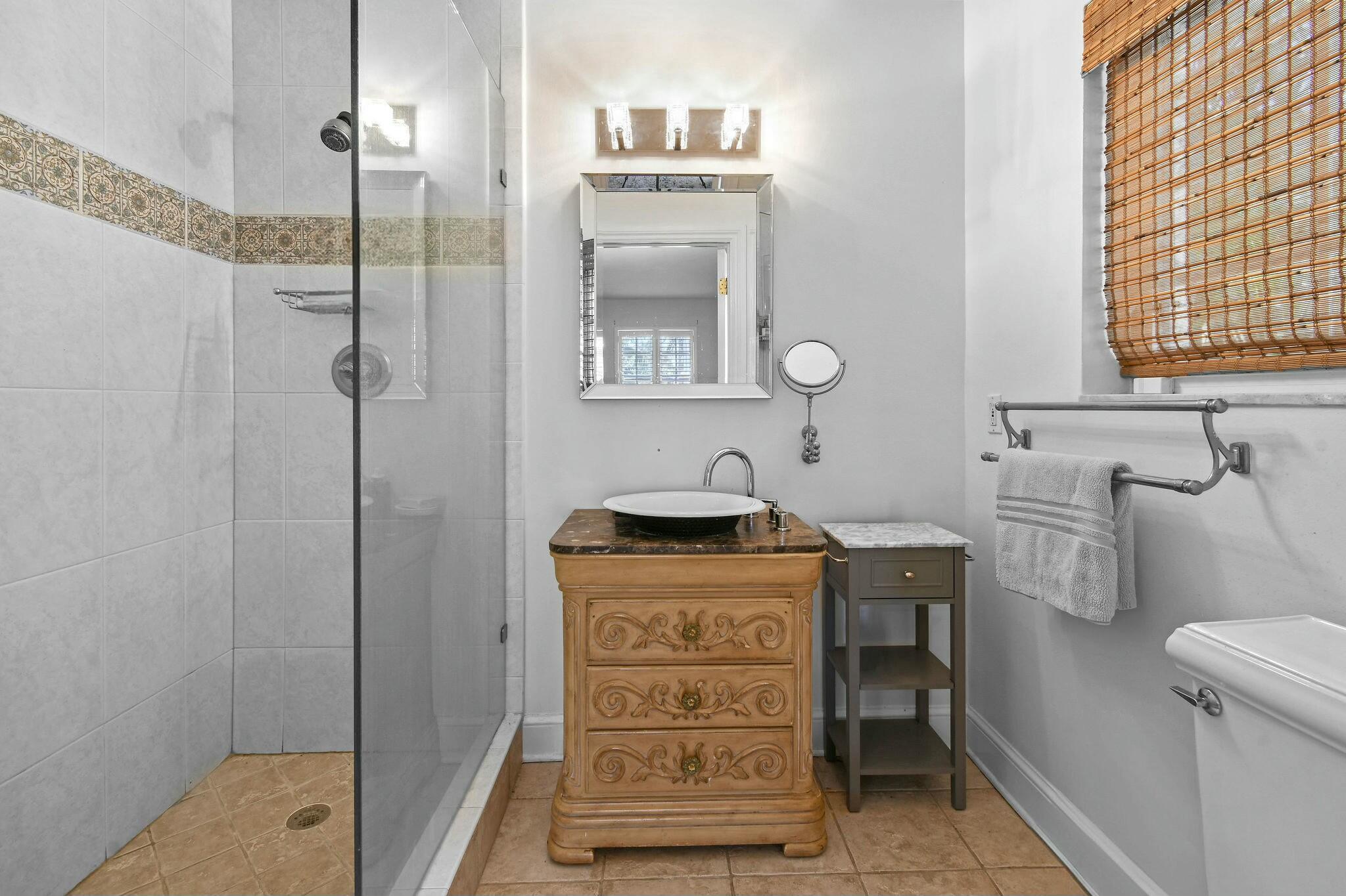 EL CID COURT - Residential