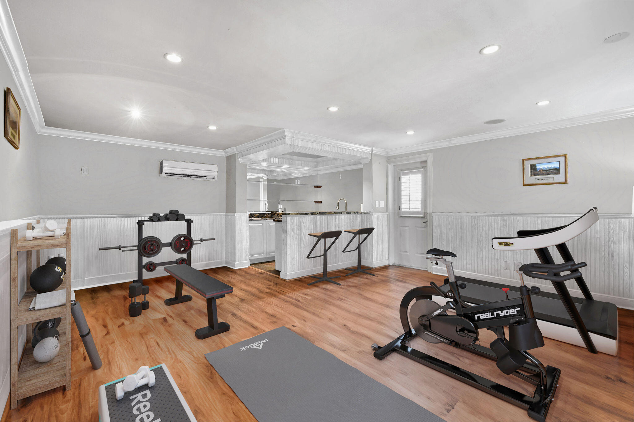 EL CID COURT - Residential