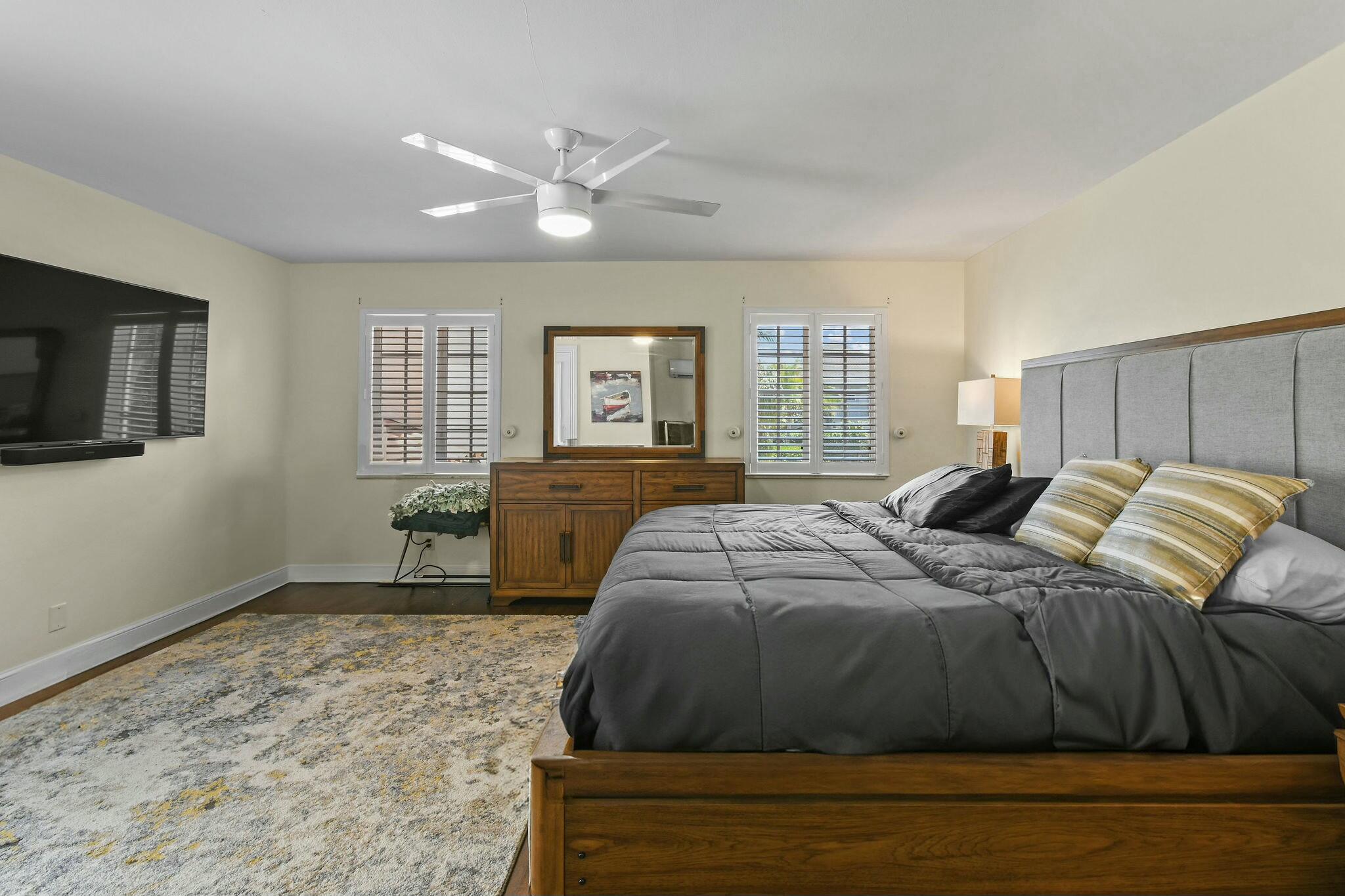 EL CID COURT - Residential