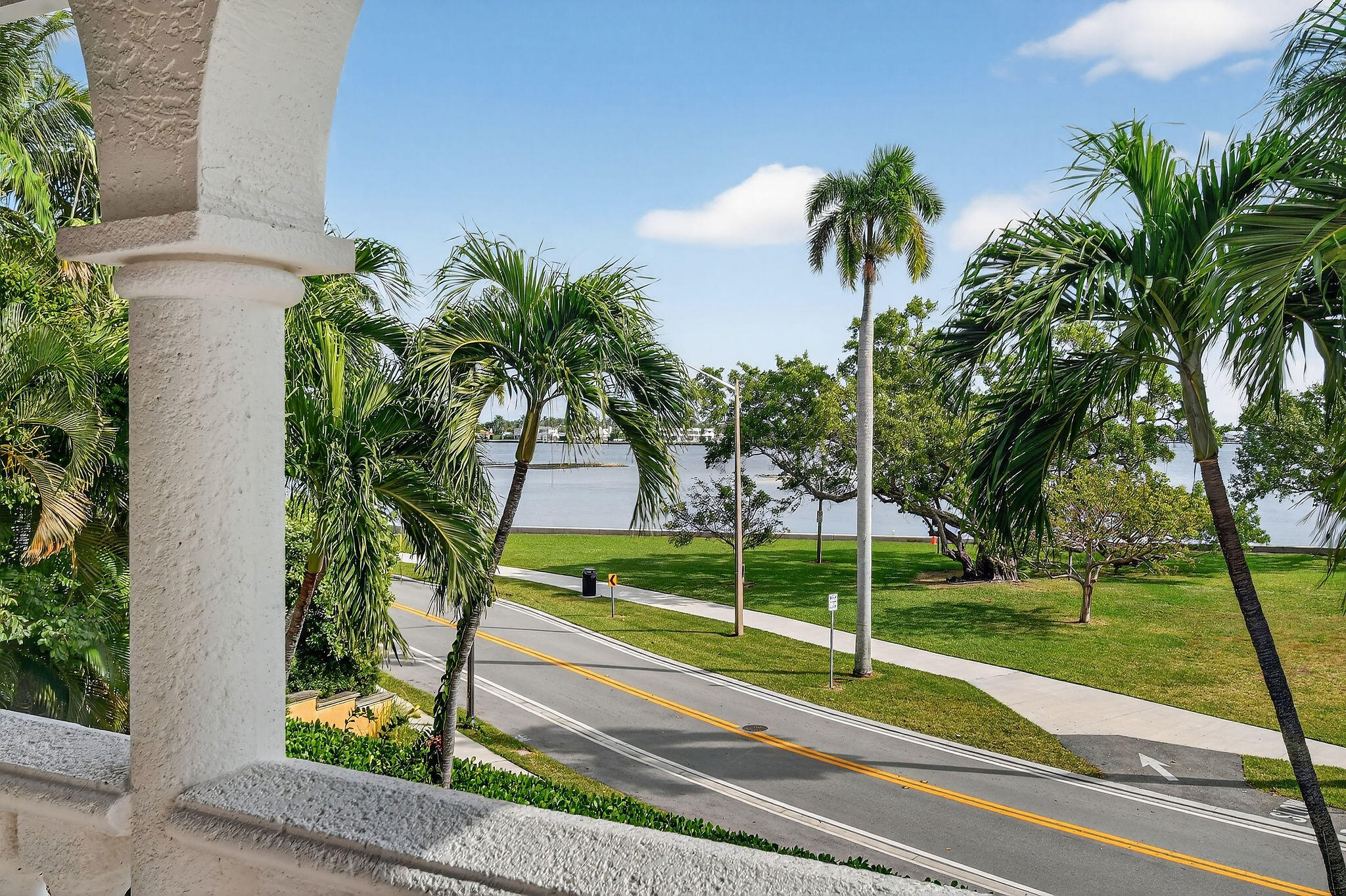 EL CID COURT - Residential