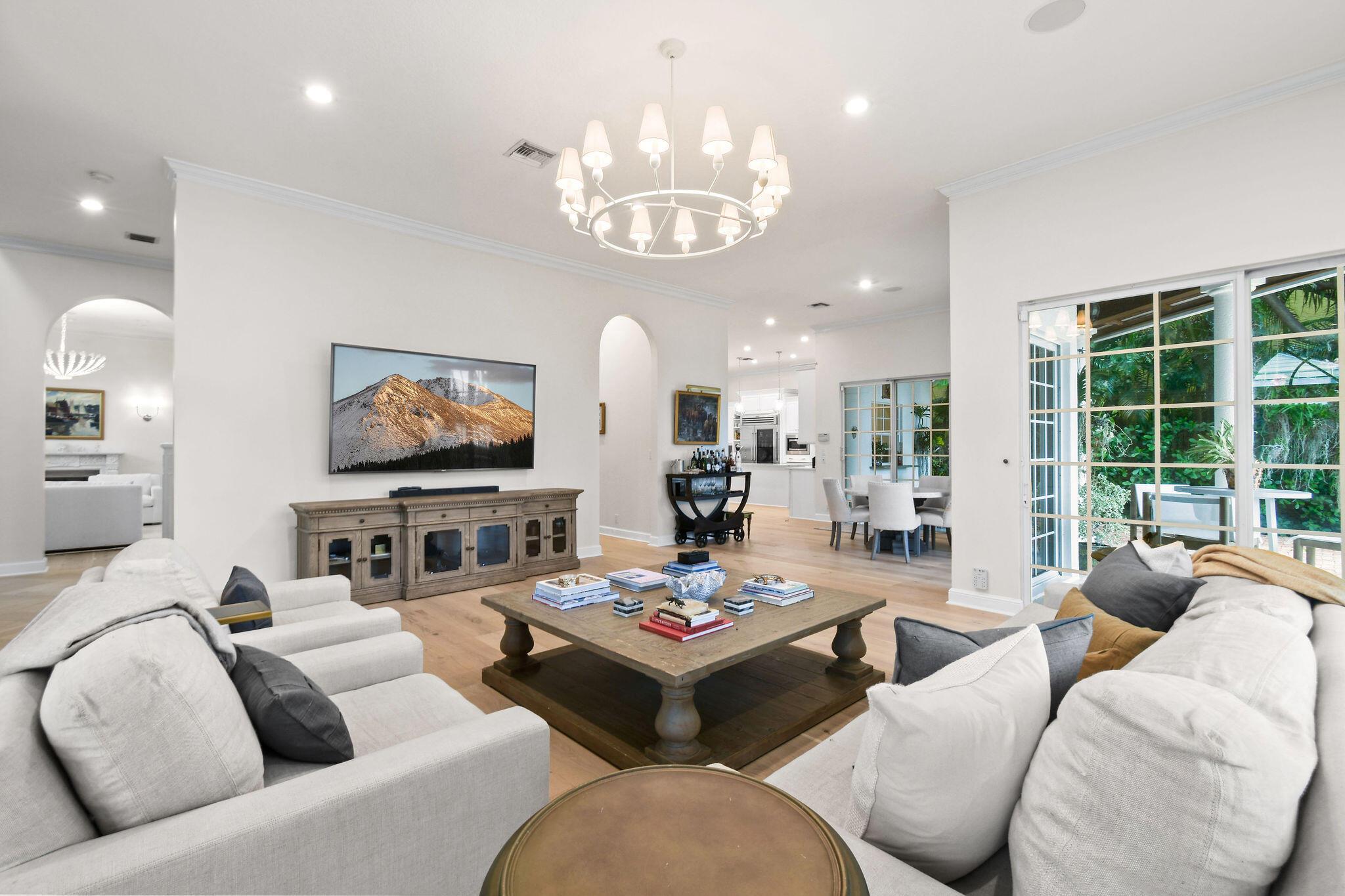 EL CID COURT - Residential