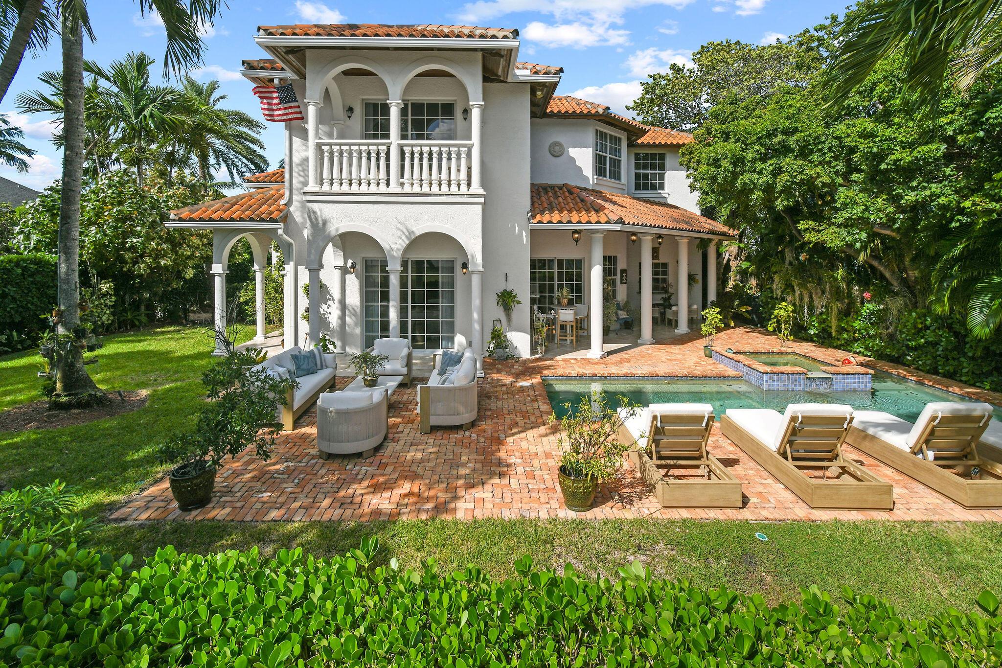 EL CID COURT - Residential