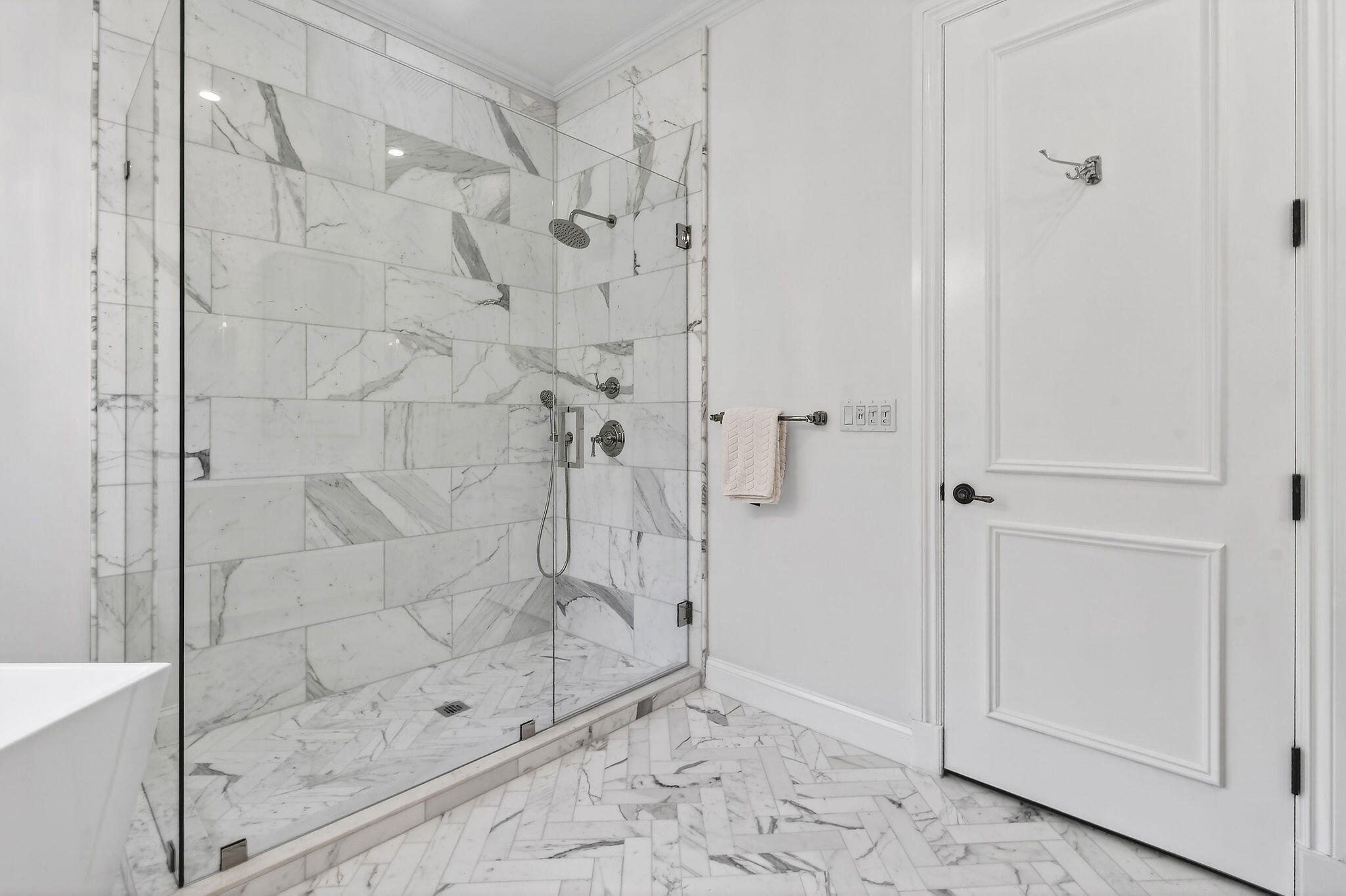 EL CID COURT - Residential