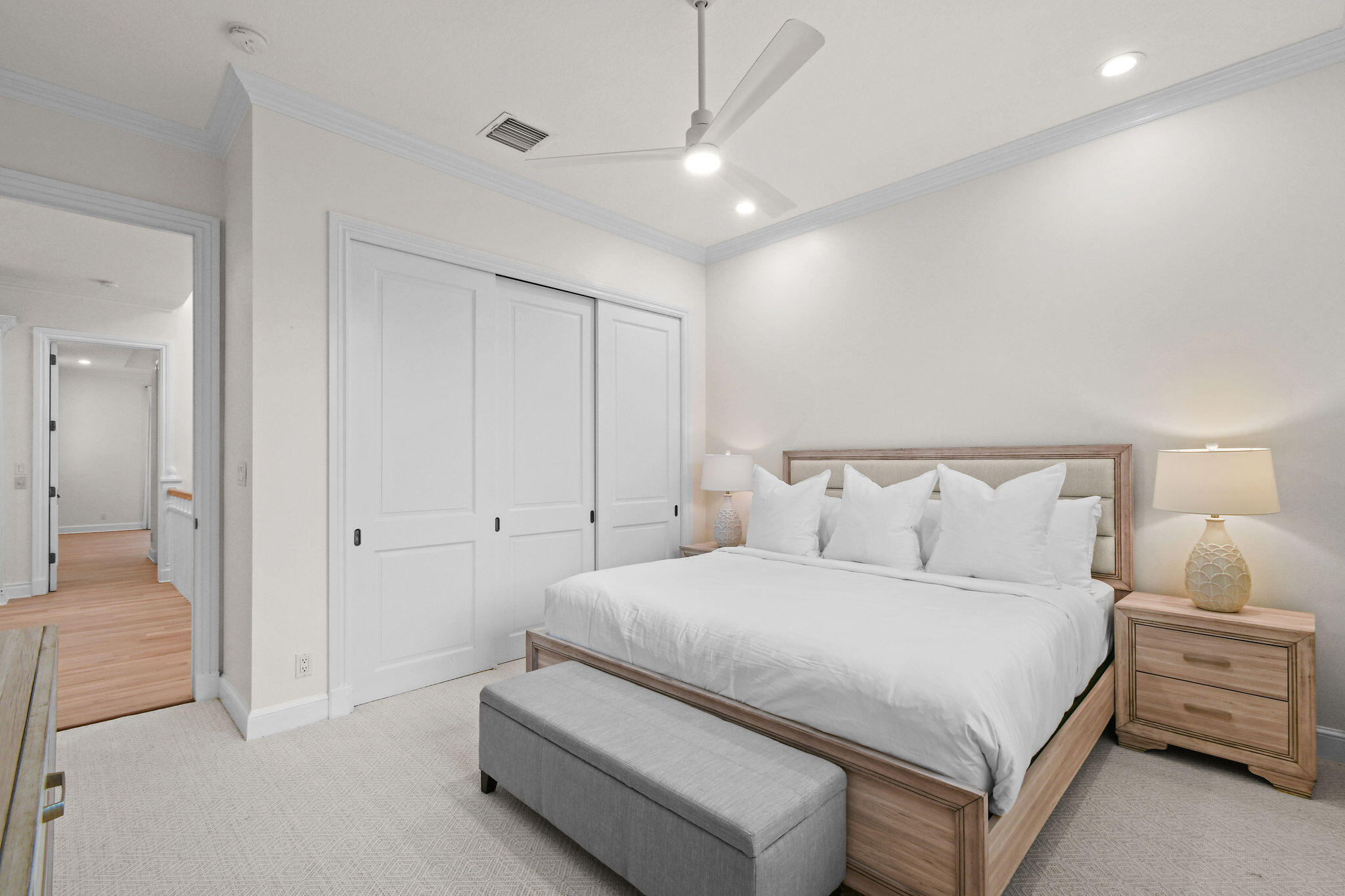 EL CID COURT - Residential