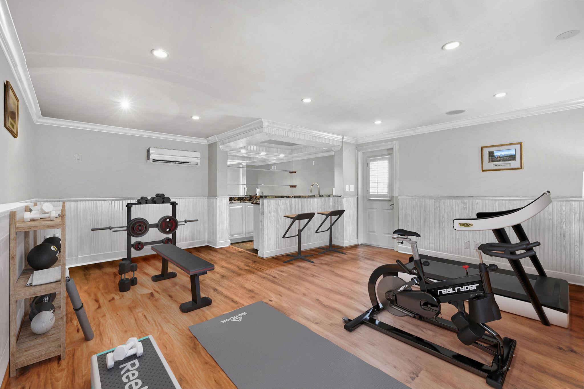 EL CID COURT - Residential