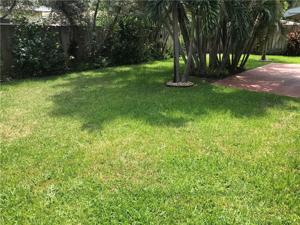 TWIN LAKES NORTH - Residential Lease