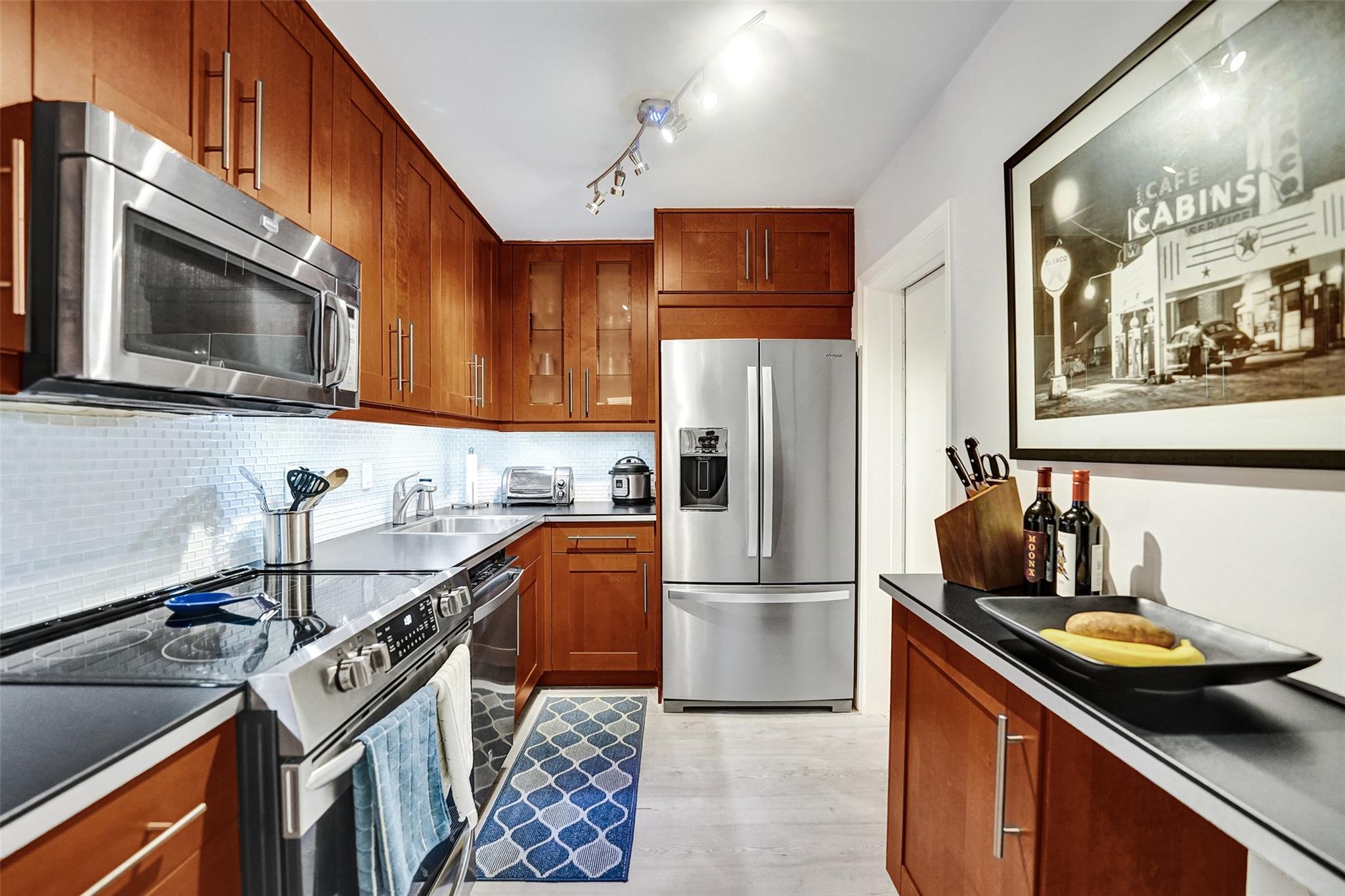 1930 NE 2nd Ave 102L