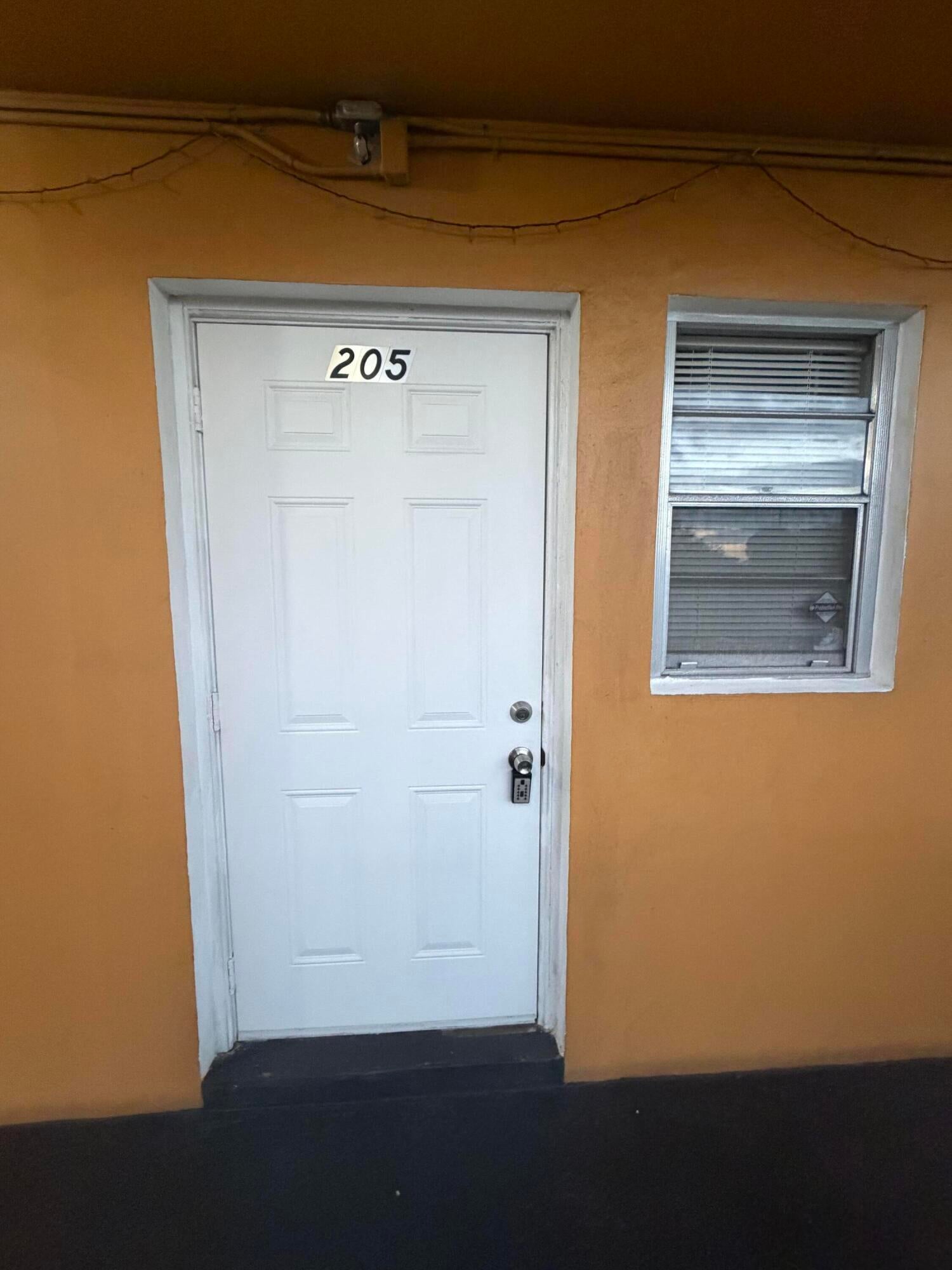 5320 NW 11TH Street 205