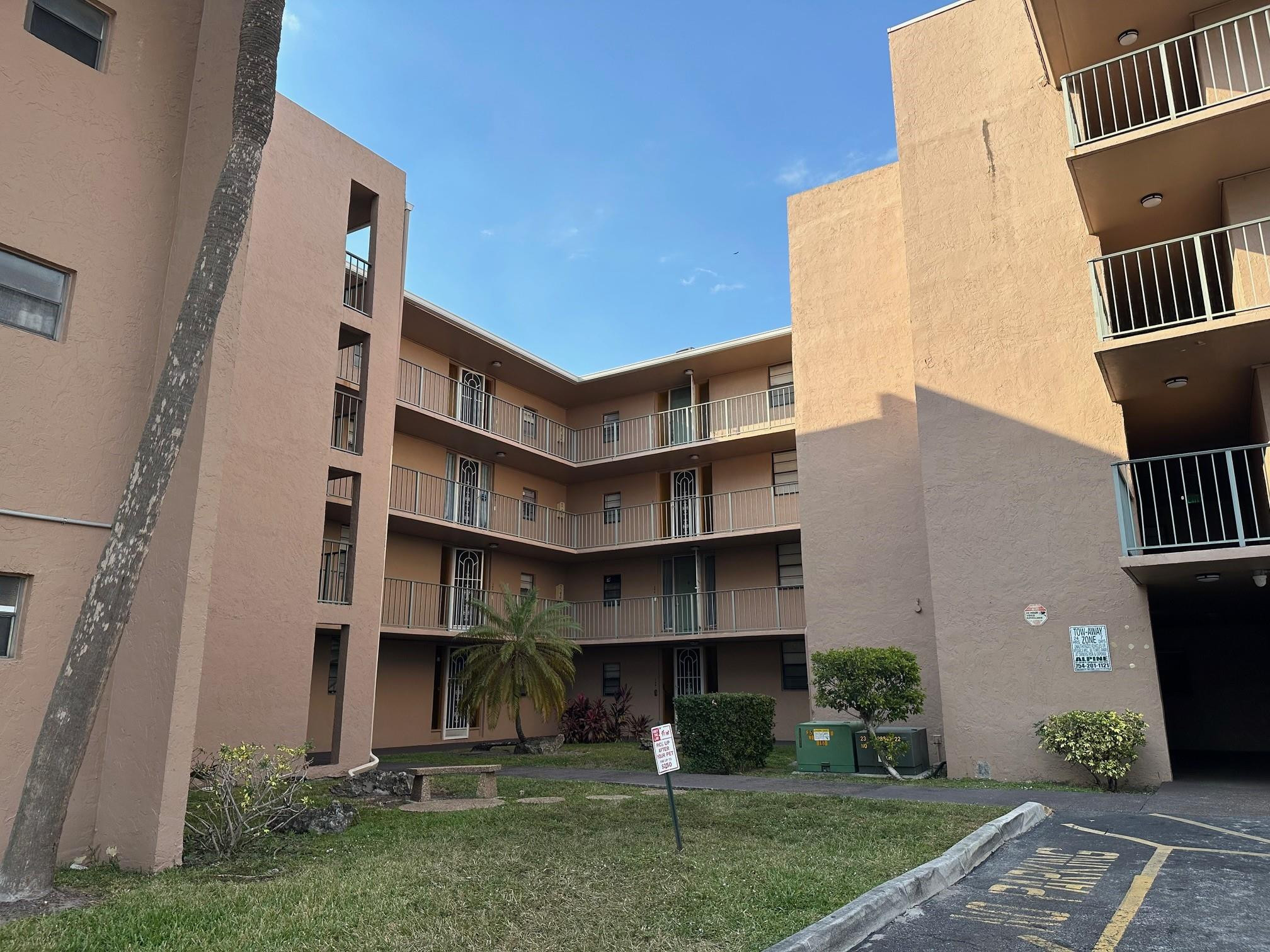 Le Chateau Condo - Residential Lease