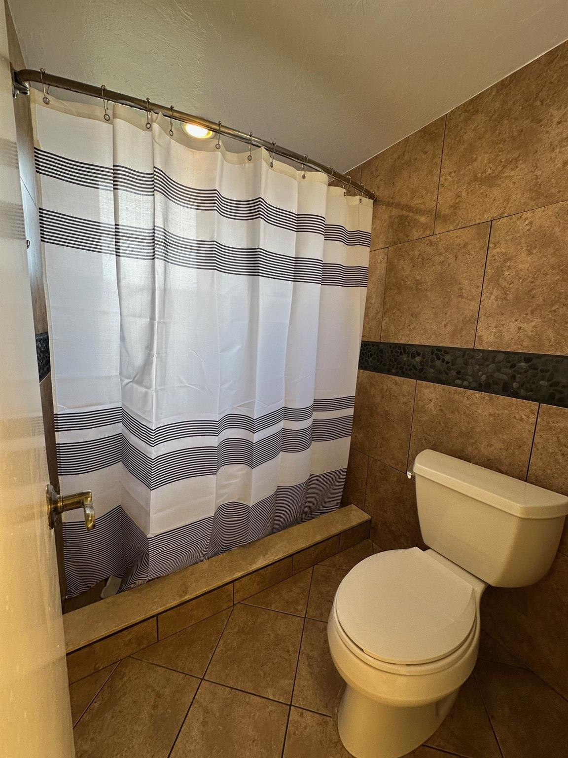 Le Chateau Condo - Residential Lease