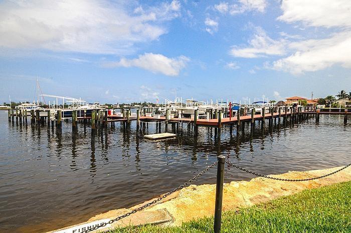 YACHT CLUB ON THE INTRACO - Residential Lease