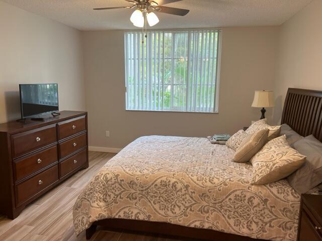 YACHT CLUB ON THE INTRACO - Residential Lease