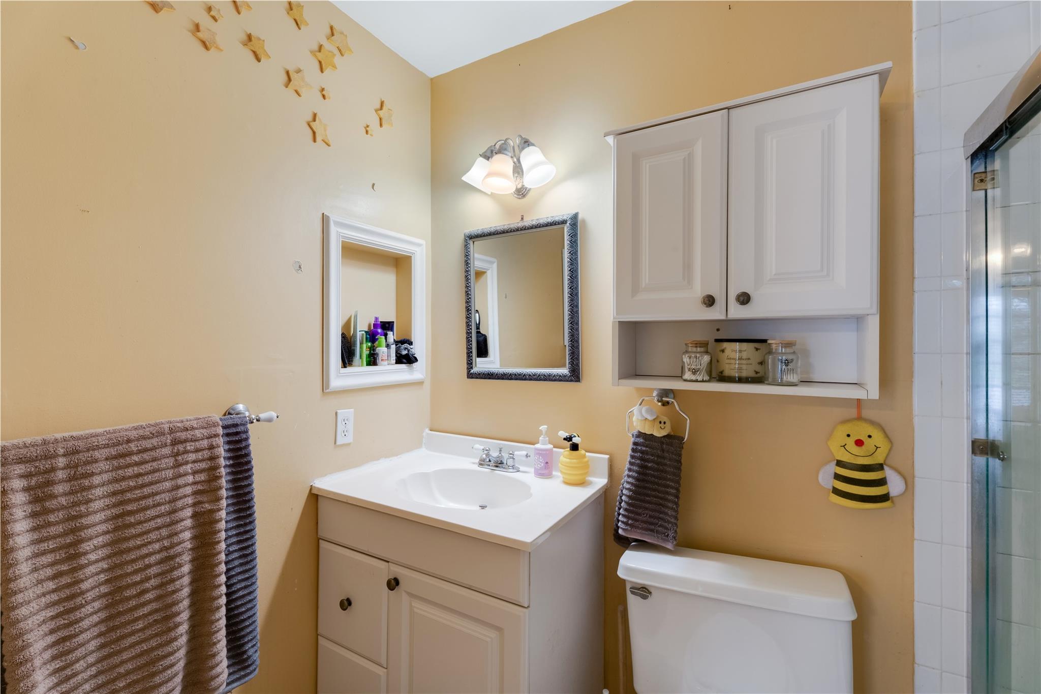 WESTVIEW CONDOMINIUM NO.8 - Residential