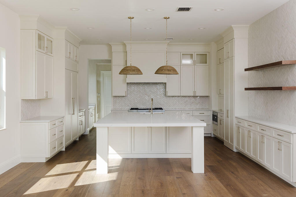 PENNOCK PRESERVE (AKA PRADO) - Residential