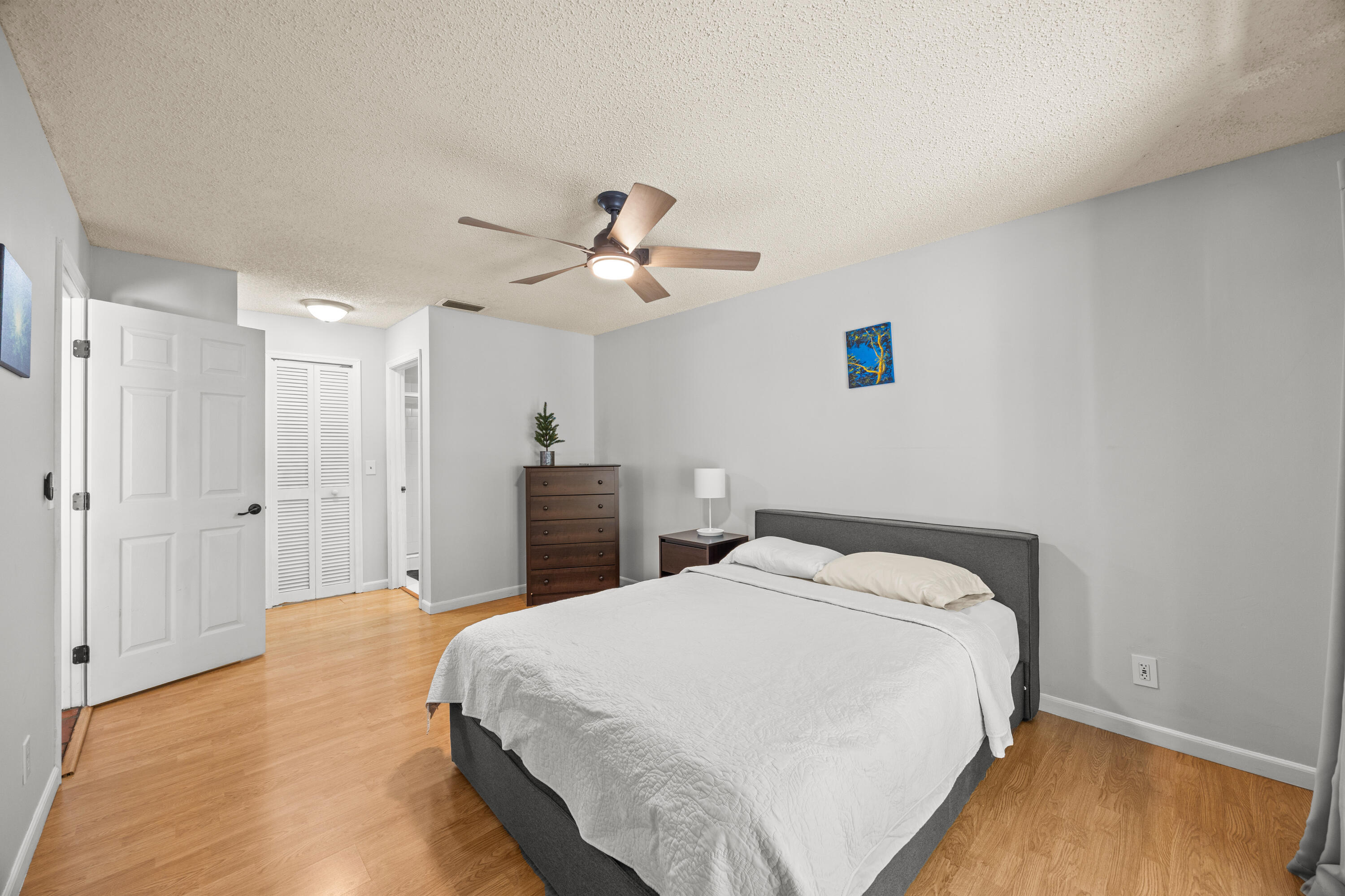 HIDDEN PINES OF WELLINGTON - Residential Lease