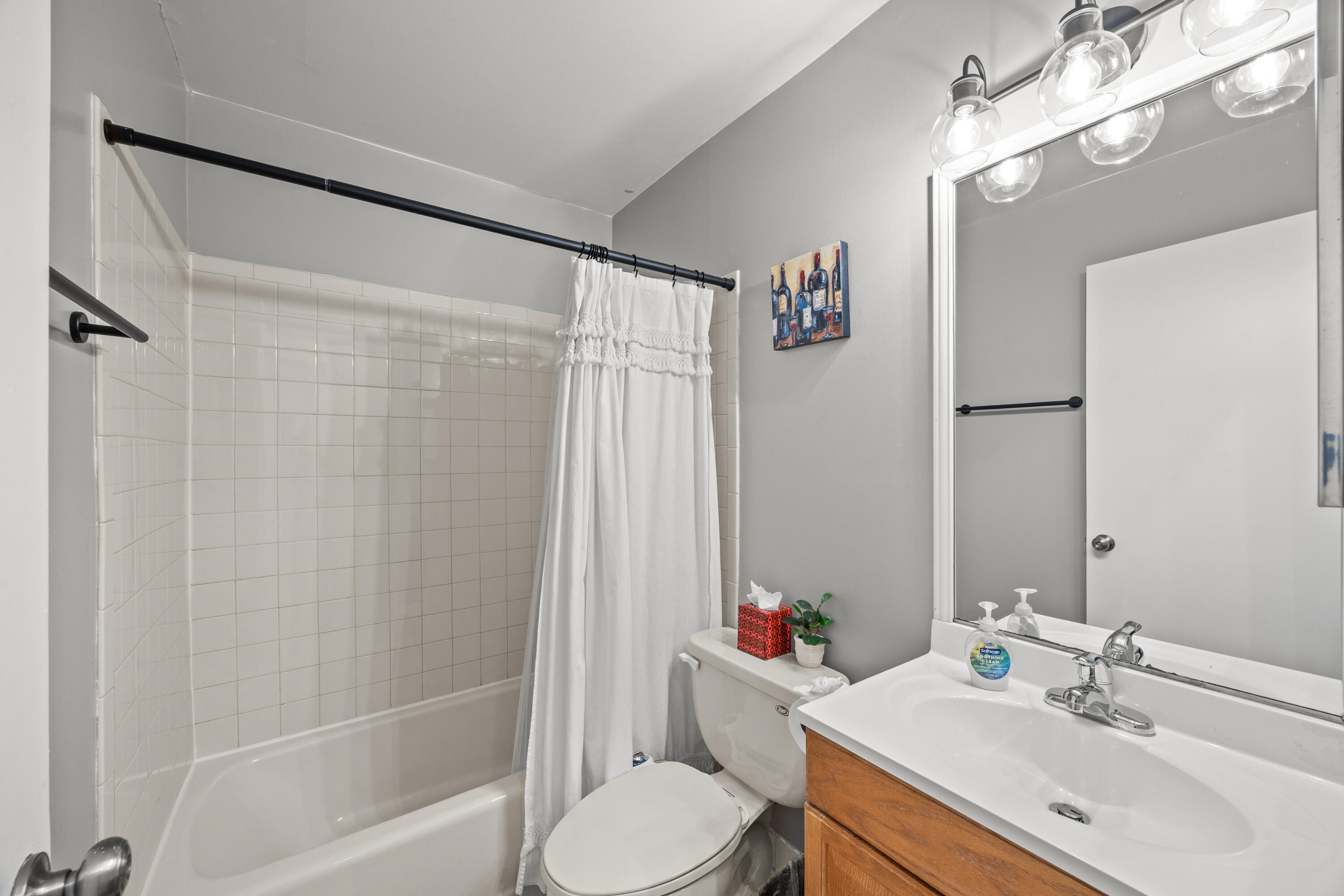 HIDDEN PINES OF WELLINGTON - Residential Lease